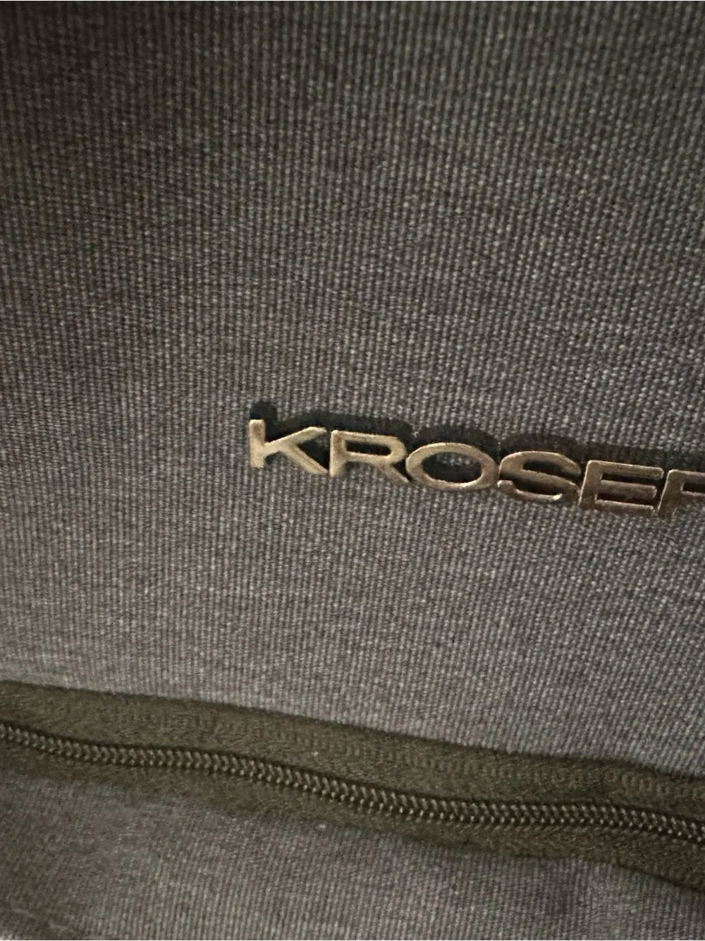 Kroser Large Black Water Repellant 15” Laptop Computer Tote Bag USB Port